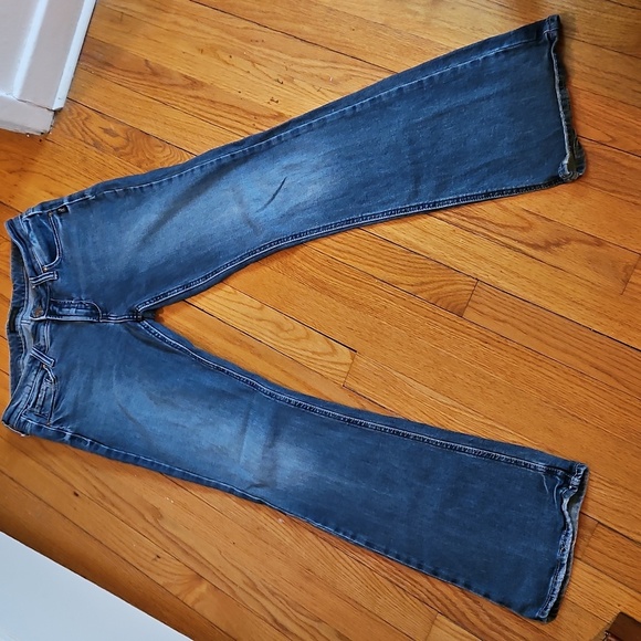 Silver Suki Boot Cut Sz 28x33 Denim Jeans, Medium Wash Blue - Picture 5 of 15